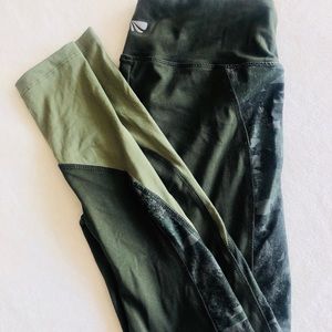 Marika Green Camo Leggings Size S
